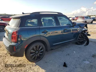2022 MINI Countryman Cooper S with VIN WMZ53BR04N3N38492, listed as a Copart auction lot 85872264 with 33,186 mi miles and Salvage title. Bid and sale history available at DreamBid. Image 3.