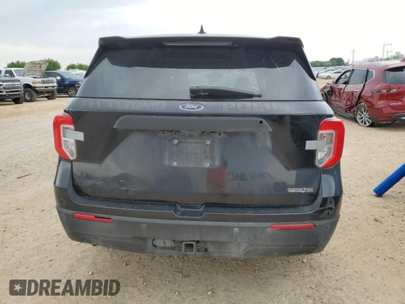 2022 Ford Police Interceptor Utility z VIN 1FM5K8AB1NGC24306, wystawiony jako Copart lot #54846355 z przebiegiem Nie podano mil oraz Szkody całkowita. Historia ofert i sprzedaży dostępna na DreamBid. Obrazek 6.