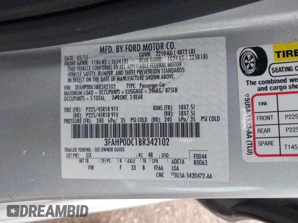2011 Ford Fusion SPORT with VIN 3FAHP0DC1BR342102, listed as a IAAI auction lot 41704227 with 180,802 mi miles. Bid and sale history available at carsss.com. Image 9.