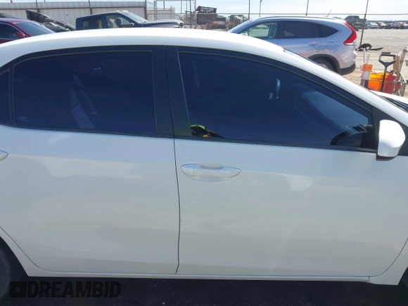 2018 Toyota Corolla L с VIN 5YFBURHE2JP779944, выставлен на аукционе IAAI как лот 41784600 с пробегом 109 379 миль миль и . История ставок и продаж доступна на DreamBid. Изображение 13.