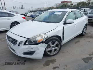 2013 Volvo S60 T5 Premier with VIN YV1612FSXD2233612, listed as a IAAI auction lot 42040839 with 103,861 mi miles. Bid and sale history available at carsss.com. Image 2.