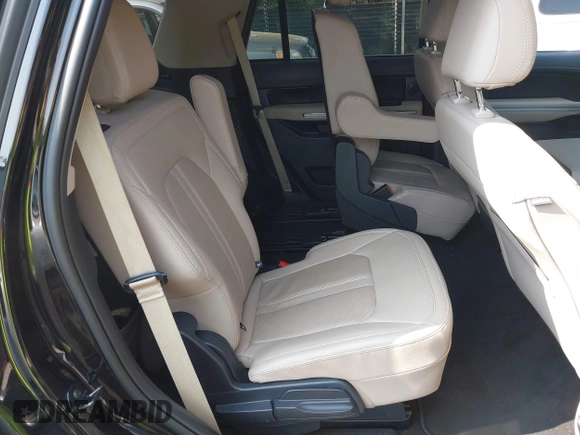 2024 Ford Expedition Limited with VIN 1FMJU1K84REA25156, listed as a IAAI auction lot 42420873 with 34,898 mi miles and . Bid and sale history available at DreamBid. Image 8.