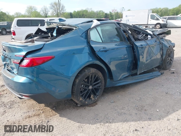 2025 Toyota Camry LE z VIN 4T1DAACK5SU506058, wystawiony jako IAAI lot #42147137 z przebiegiem Nie podano mil oraz . Historia ofert i sprzedaży dostępna na DreamBid. Obrazek 4.