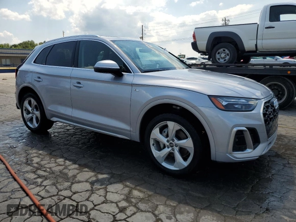2024 Audi Q5 S line Premium Plus with VIN WA1EAAFY0R2149798, listed as a Copart auction lot 63497095 with 5,068 mi miles and Salvage title. Bid and sale history available at DreamBid. Image 4.