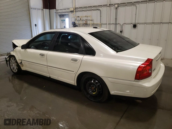 2005 Volvo S80 with VIN YV1TH592151395003, listed as a Copart auction lot 77357464 with 151,091 mi miles and Salvage Title. Bid and sale history available at carsss.com. Image 2.
