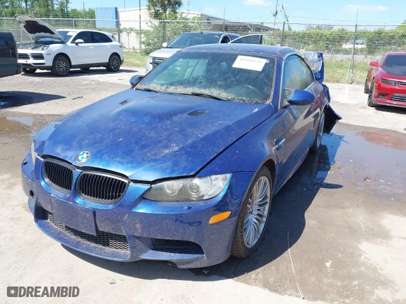 2013 BMW M3 with VIN WBSDX9C54DE785715, listed as a IAAI auction lot 41959235 with 1 mi miles. Bid and sale history available at carsss.com. Image 17.