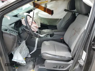 2017 Ford Escape SE z VIN 1FMCU9GD7HUB76204, wystawiony jako Copart lot #58334725 z przebiegiem Nie podano mil oraz Szkoda całkowita • Salvage title. Historia ofert i sprzedaży dostępna na DreamBid. Obrazek 7.