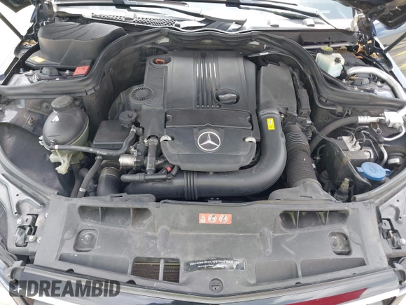 2014 Mercedes-Benz C 250 Sport z VIN WDDGF4HB9EA959513, wystawiony jako IAAI lot #42413556 z przebiegiem 144 773 mil mil oraz . Historia ofert i sprzedaży dostępna na DreamBid. Obrazek 10.