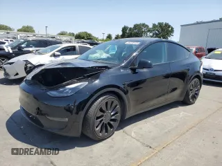 2022 Tesla Model Y Performance z VIN 7SAYGDEF5NF349847, wystawiony jako Copart lot #59278735 z przebiegiem Nie podano mil oraz Szkoda całkowita • Salvage title. Historia ofert i sprzedaży dostępna na DreamBid. Obrazek 1.
