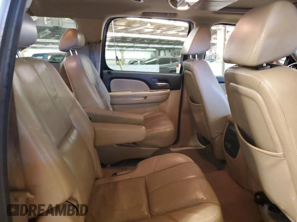 2008 Chevrolet Suburban LTZ with VIN 1GNFK16338R181086, listed as a Copart auction lot 78103044 with 261,931 mi miles and Salvage Title. Bid and sale history available at carsss.com. Image 10.