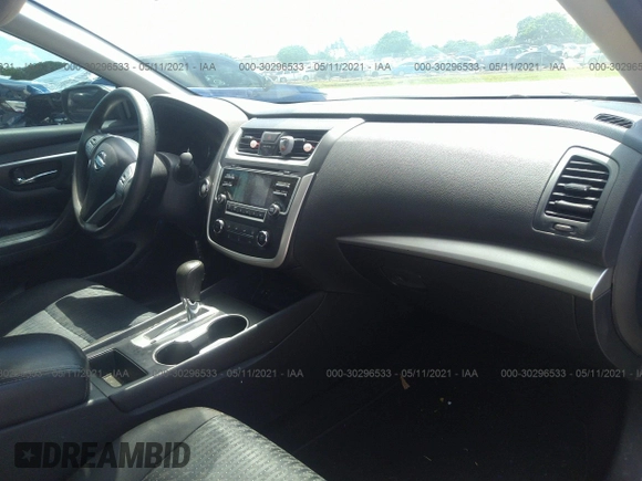 2016 Nissan Altima SR with VIN 1N4AL3AP9GC152060, listed as a IAAI auction lot 41696104 with 111,478 mi miles and . Bid and sale history available at carsss.com. Image 5.