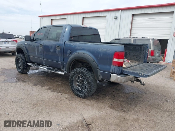 2004 Ford F-150 XLT z VIN 1FTPW14584KB95073, wystawiony jako IAAI lot #41815933 z przebiegiem 223 420 mil mil oraz . Historia ofert i sprzedaży dostępna na DreamBid. Obrazek 3.