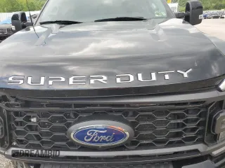 2023 Ford F-250 XL z VIN 1FT8W2BM2PED05915, wystawiony jako Copart lot #60057915 z przebiegiem 49 594 mil mil oraz Szkoda całkowita • Salvage title. Historia ofert i sprzedaży dostępna na DreamBid. Obrazek 11.
