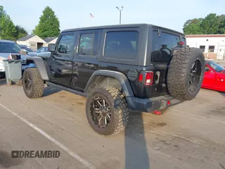 2020 Jeep Wrangler Unlimited Rubicon с VIN 1C4HJXFN1LW115137, выставлен на аукционе IAAI как лот 42149112 с пробегом 54 881 миль миль и . История ставок и продаж доступна на DreamBid. Изображение 3.