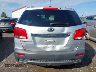 2011 Kia Sorento LX with VIN 5XYKTDA24BG079158, listed as a IAAI auction lot 42142191 with 191,687 mi miles. Bid and sale history available at carsss.com. Image 16.