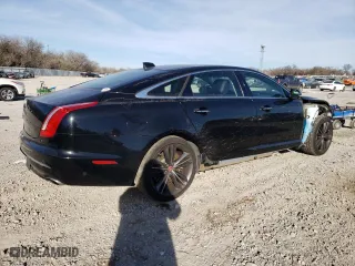 2019 Jaguar XJ with VIN SAJWA2GE6KMW22491, listed as a Copart auction lot 72712572 with 44,574 mi miles. Bid and sale history available at carsss.com. Image 3.