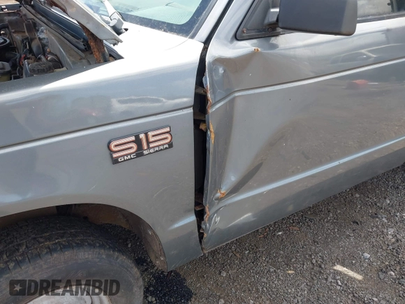 1989 GMC Sonoma with VIN 1GTBS14E7K8517217, listed as a IAAI auction lot 41789167 with 66,518 mi miles and . Bid and sale history available at DreamBid. Image 6.