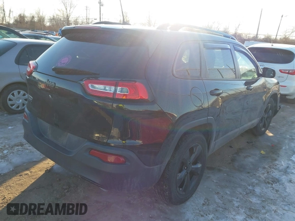 2018 Jeep Cherokee Latitude with VIN 1C4PJMCX0JD554158, listed as a IAAI auction lot 41385917 with 98,823 mi miles and . Bid and sale history available at DreamBid. Image 4.