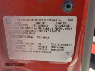 2000 GMC New Sierra 1500 SL with VIN 2GTEC19V3Y1237647, listed as a Copart auction lot 47478435 with 218,258 mi miles and Salvage Title. Bid and sale history available at carsss.com. Image 13.