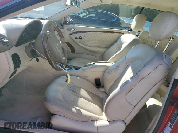 2009 Mercedes-Benz CLK 350 with VIN WDBTK56F09T106832, listed as a Copart auction lot 80189174 with 152,662 mi miles and Salvage Title. Bid and sale history available at DreamBid. Image 7.