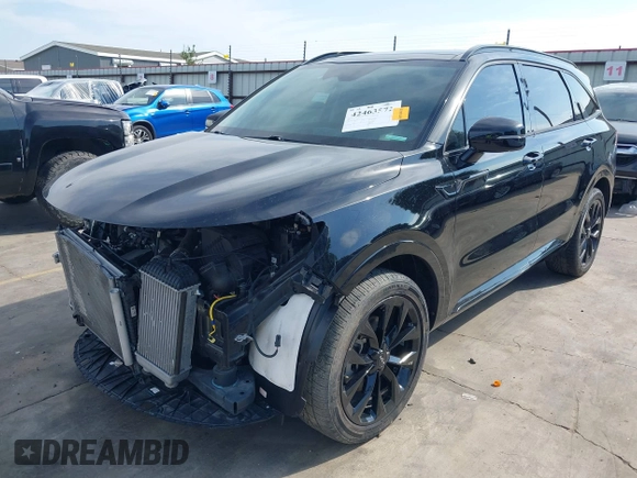 2023 Kia Sorento SX z VIN 5XYRK4LFXPG202339, wystawiony jako IAAI lot #42463572 z przebiegiem 27 928 mil mil oraz . Historia ofert i sprzedaży dostępna na DreamBid. Obrazek 2.