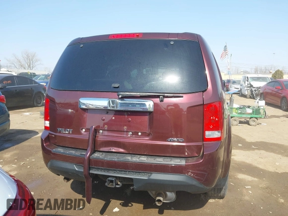 2014 Honda Pilot LX with VIN 5FNYF4H29EB031593, listed as a IAAI auction lot 41769098 with 153,401 mi miles and . Bid and sale history available at carsss.com. Image 17.