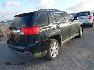 2010 GMC Terrain SLE-2 with VIN 2CTALDEW0A6355912, listed as a IAAI auction lot 41809103 with 233,959 mi miles. Bid and sale history available at carsss.com. Image 4.