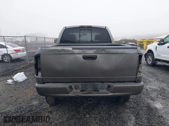 2005 Dodge 2500 SLT with VIN 3D7KS28CX5G760491, listed as a IAAI auction lot 41331558 with 265,186 mi miles. Bid and sale history available at carsss.com. Image 17.
