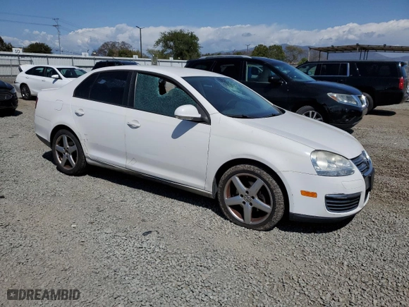 2010 Volkswagen Jetta Sedan Limited with VIN 3VWAZ7AJ3AM115147, listed as a Copart auction lot 52068825 with 154,804 mi miles and Salvage Title. Bid and sale history available at carsss.com. Image 4.