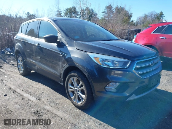 2017 Ford Escape SE with VIN 1FMCU9GD6HUC70333, listed as a IAAI auction lot 41920087 with 67,441 mi miles. Bid and sale history available at carsss.com. Image 1.
