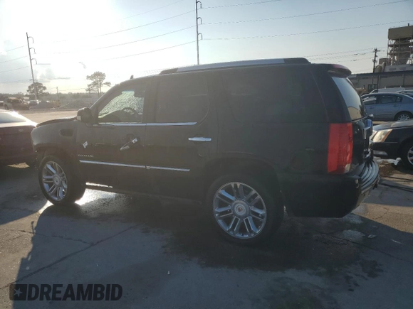 2013 Cadillac Escalade Platinum Edition with VIN 1GYS4DEF3DR125023, listed as a Copart auction lot 71715734 with 152,885 mi miles and Salvage Title. Bid and sale history available at carsss.com. Image 2.