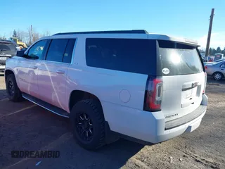 2019 GMC Yukon XL SLE z VIN 1GKS2FKC9KR147823, wystawiony jako IAAI lot #41571738 z przebiegiem 95 764 mil mil oraz . Historia ofert i sprzedaży dostępna na DreamBid. Obrazek 3.