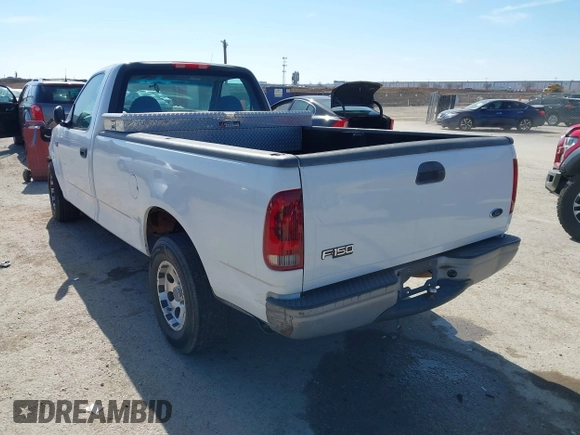 2002 Ford F-150 XL with VIN 1FTRF17252NA24920, listed as a IAAI auction lot 41601123 with 1 mi miles. Bid and sale history available at carsss.com. Image 3.