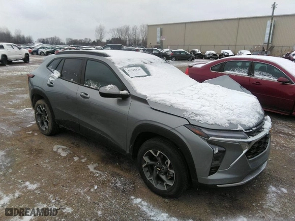 2025 Chevrolet Trax LT with VIN KL77LHEP5SC008734, listed as a IAAI auction lot 41227025 with 6,638 mi miles. Bid and sale history available at carsss.com. Image 1.