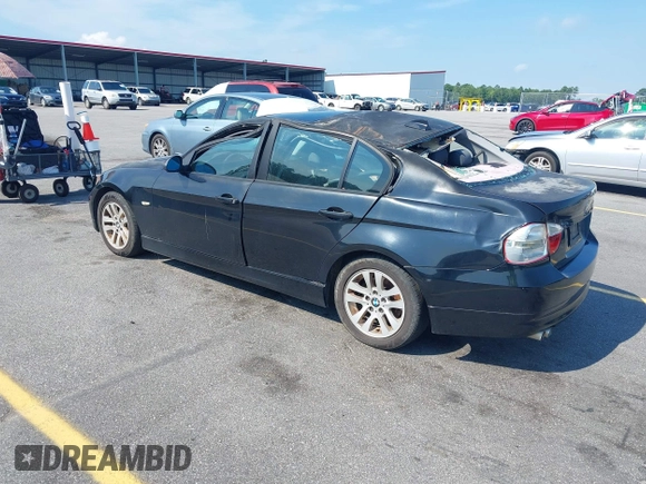 2007 BMW 3 Series 328i с VIN WBAVA335X7PG52072, выставлен на аукционе IAAI как лот 42577352 с пробегом 199 424 миль миль и . История ставок и продаж доступна на DreamBid. Изображение 3.