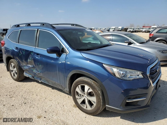 2021 Subaru Ascent Premium with VIN 4S4WMAFD6M3402121, listed as a Copart auction lot 44504545 with 35,239 mi miles and Salvage Title. Bid and sale history available at carsss.com. Image 4.