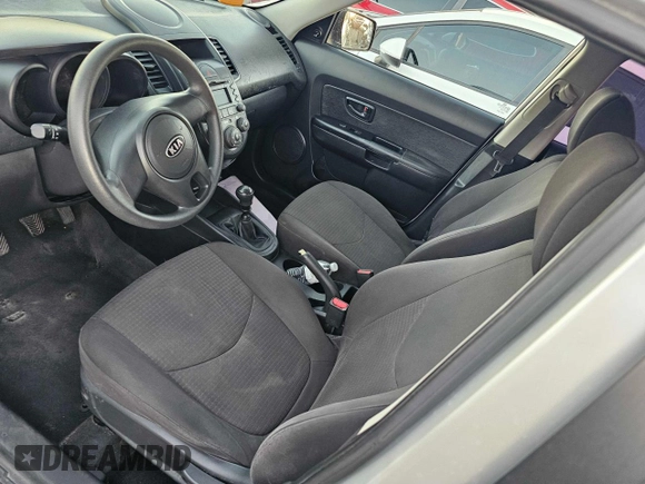 2011 Kia Soul with VIN KNDJT2A19B7714170, listed as a Copart auction lot 89341315 with 121,298 mi miles and Clean Title. Bid and sale history available at carsss.com. Image 9.