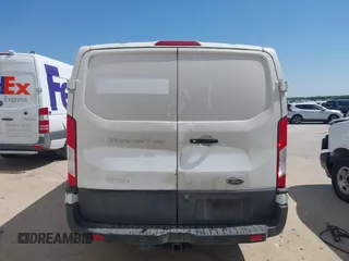 2019 Ford Transit z VIN 1FTYR1YG6KKA31664, wystawiony jako IAAI lot #42004855 z przebiegiem 132 828 mil mil oraz . Historia ofert i sprzedaży dostępna na DreamBid. Obrazek 16.