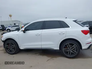 2021 Audi Q3 S line Premium with VIN WA1DECF38M1075416, listed as a IAAI auction lot 41582497 with 78,417 mi miles. Bid and sale history available at carsss.com. Image 15.