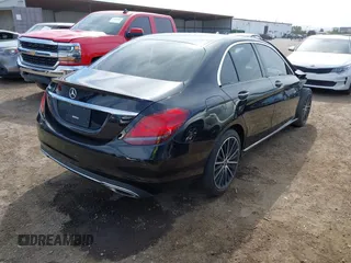 2019 Mercedes-Benz C 300 with VIN WDDWF8DB1KR483795, listed as a IAAI auction lot 41679728 with 138,307 mi miles and . Bid and sale history available at DreamBid. Image 4.