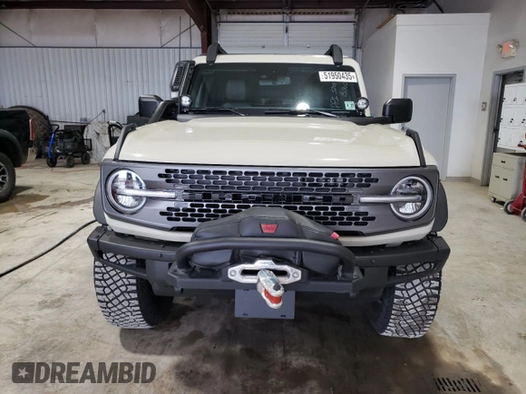 2022 Ford Bronco with VIN 1FMEE5DH7NLB58518, listed as a Copart auction lot 51950435 with 7,175 mi miles and Salvage title. Bid and sale history available at DreamBid. Image 5.