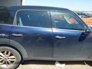 2014 MINI Countryman S with VIN WMWZC3C5XEWP27221, listed as a IAAI auction lot 41957817 with 112,353 mi miles and . Bid and sale history available at DreamBid. Image 14.