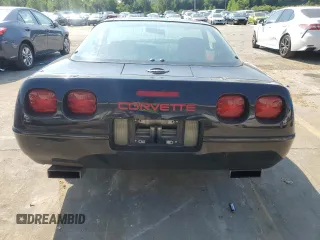 1992 Chevrolet Corvette z VIN 1G1YY23P4N5105420, wystawiony jako Copart lot #65811234 z przebiegiem Nie podano mil oraz Szkoda całkowita • Salvage title. Historia ofert i sprzedaży dostępna na DreamBid. Obrazek 6.