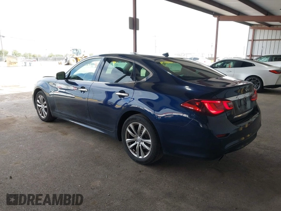 2015 Infiniti Q70 z VIN JN1BY1AP9FM542429, wystawiony jako IAAI lot #41903214 z przebiegiem 139 255 mil mil oraz . Historia ofert i sprzedaży dostępna na DreamBid. Obrazek 3.