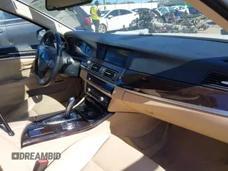 2013 BMW 5 Series 528i with VIN WBAXG5C56DDY31982, listed as a IAAI auction lot 40906428 with 248,336 mi miles and . Bid and sale history available at carsss.com. Image 5.