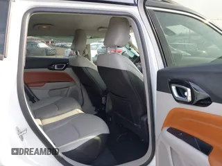 2022 Jeep Compass High Altitude with VIN 3C4NJDCB9NT130392, listed as a IAAI auction lot 41774217 with 47,429 mi miles and . Bid and sale history available at DreamBid. Image 8.