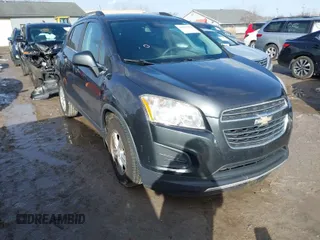 2016 Chevrolet Trax LT with VIN 3GNCJLSB2GL223395, listed as a IAAI auction lot 41697994 with 117,487 mi miles. Bid and sale history available at carsss.com. Image 1.
