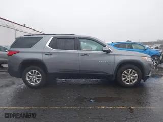 2019 Chevrolet Traverse LT Cloth with VIN 1GNEVGKW5KJ294534, listed as a IAAI auction lot 41241856 with 61,116 mi miles. Bid and sale history available at carsss.com. Image 13.