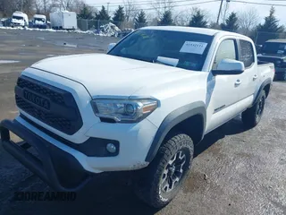 2016 Toyota Tacoma SR with VIN 5TFCZ5AN1GX017336, listed as a IAAI auction lot 41542111 with 127,162 mi miles. Bid and sale history available at carsss.com. Image 17.