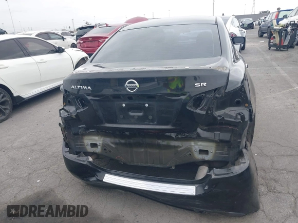 2017 Nissan Altima SV z VIN 1N4AL3AP7HC218462, wystawiony jako IAAI lot #42189510 z przebiegiem 98 426 mil mil oraz . Historia ofert i sprzedaży dostępna na DreamBid. Obrazek 6.